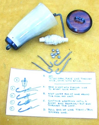 Fishing Kit in A Horn Box - Click Image to Close